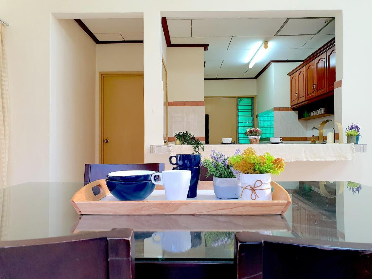 Melaka Afamosa Villa With Private Pool For 10 Pax Алор Гаджах Екстериор снимка