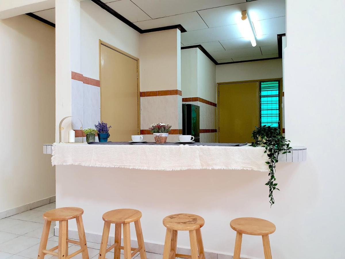 Melaka Afamosa Villa With Private Pool For 10 Pax Алор Гаджах Екстериор снимка